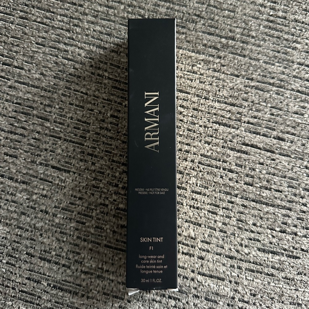 Armani Skin Tint Foundation - New in box - shade F1